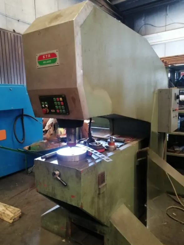 Punzonatrice lamiera KTR mod T 52