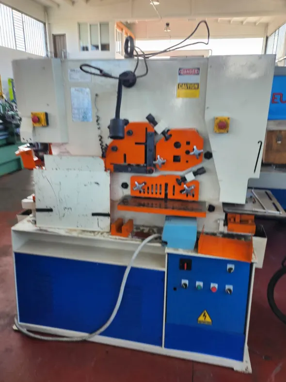 Punzonatrice lamiera multifunzione VEM Mod IW 60 s