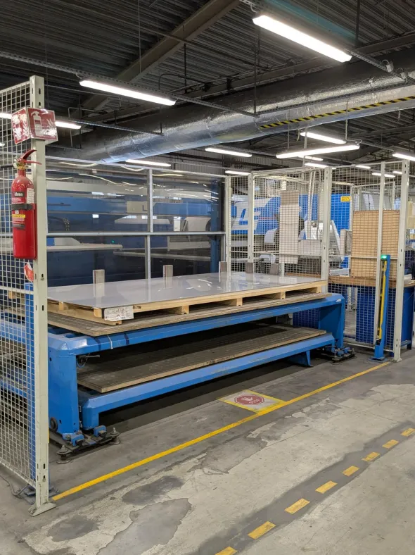 Punzonatrice laser FINN-POWER LP6