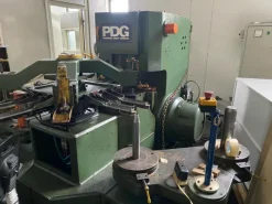 Punzonatrice PDG PEA 7-600