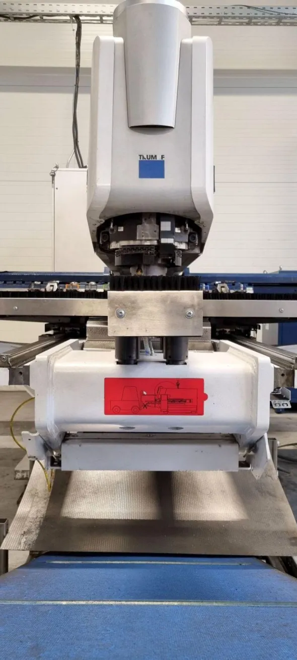 Punzonatrice TRUMPF TruPunch 3000-1300 (S11)