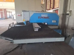 15#8413 Punzonatrice 1000x40 Ton. Mutitool