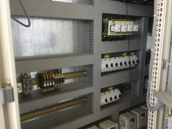 86#8549 Quadri elettrici