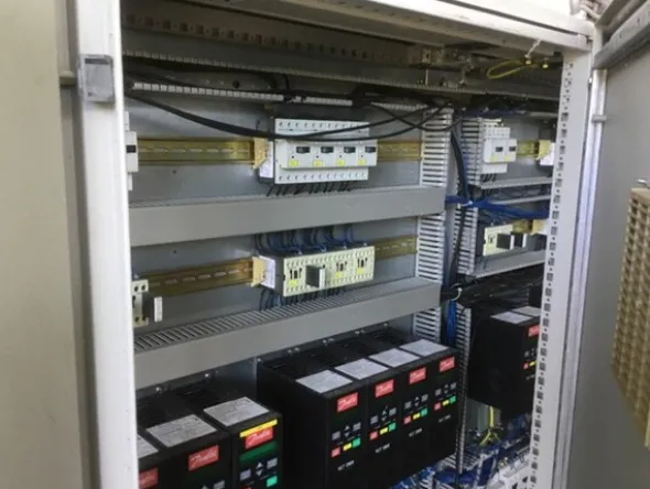 86#8549 Quadri elettrici