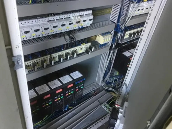 86#8549 Quadri elettrici