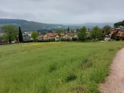 #12890 QUOTA ½ di terreno edificabile residenziale
