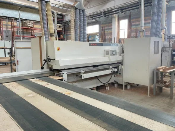R37-04-1643Centro di lavoro SCM Windor 60