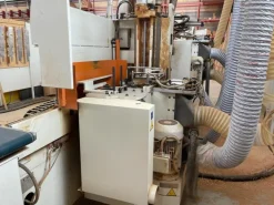 R37-04-1643Centro di lavoro SCM Windor 60