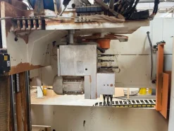 R37-04-1643Centro di lavoro SCM Windor 60