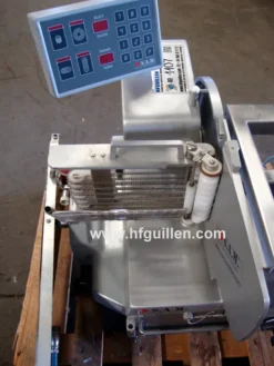 REF-1107 AFFETTATRICE AUTOMATICA S.A.M. CON INTERLEAVER