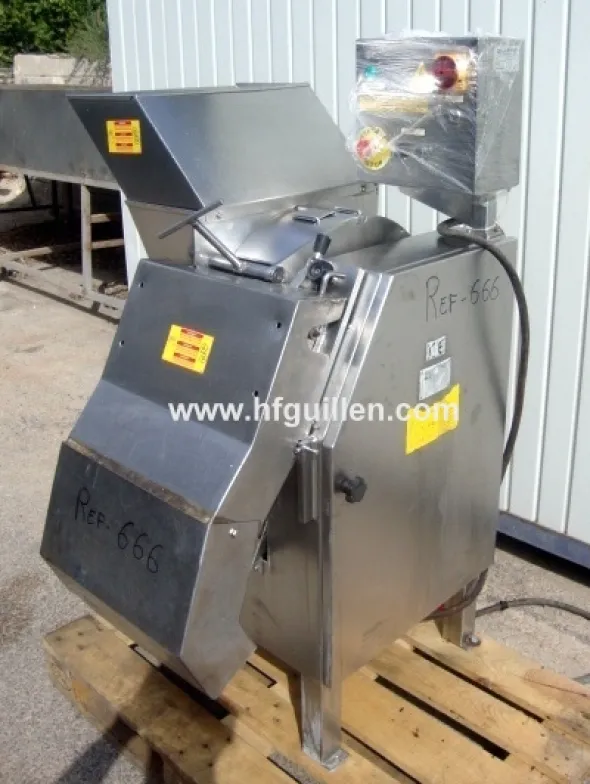 REF-666 TAGLIERINA CUBETTATRICE BERTUZZI CALIFORNIA