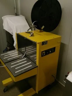5#3161 Reggiatrice Jia-In-Industry e clippatrice Poly Clip System
