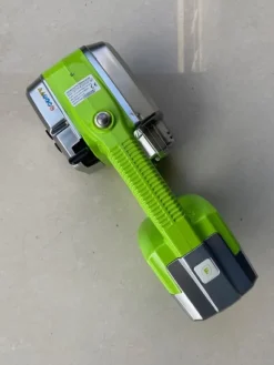 47#4978 Reggiatrice manuale a batteria Freutek