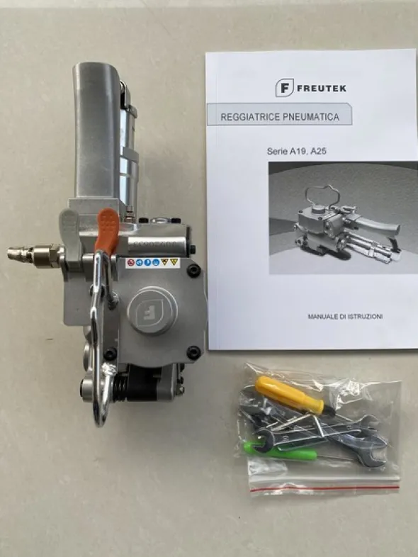 8#4978 Reggiatrice manuale pneumatica