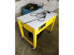 Reggiatrice semiautomatica