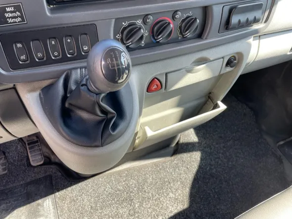 RENAULT MASCOTT 160 CON CENTINA E TELO