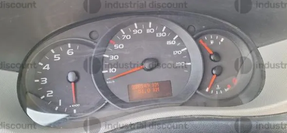 3#9332 Renault Master