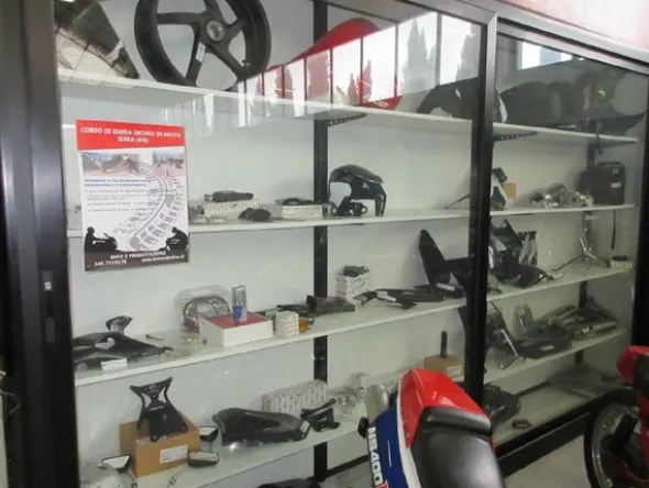 1#4144 Ricambi e accessori moto