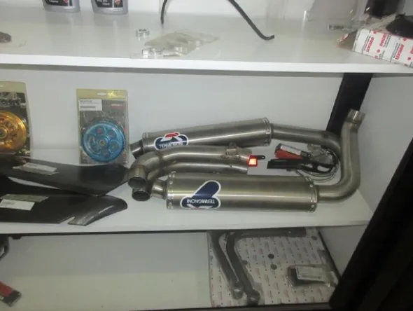 1#4144 Ricambi e accessori moto
