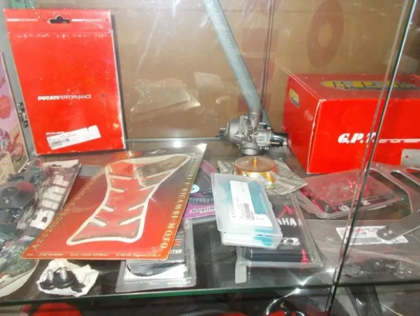 1#4144 Ricambi e accessori moto