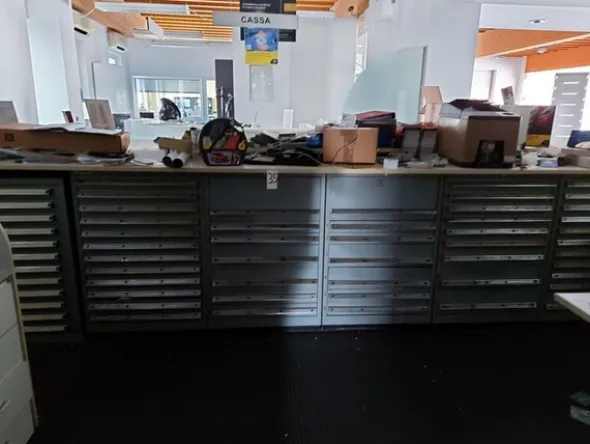 3#6270 Ricambi e accessori per autofficina