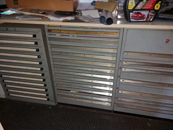 3#6270 Ricambi e accessori per autofficina