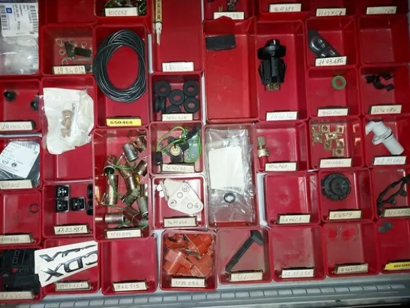 3#6270 Ricambi e accessori per autofficina