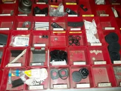 3#6270 Ricambi e accessori per autofficina