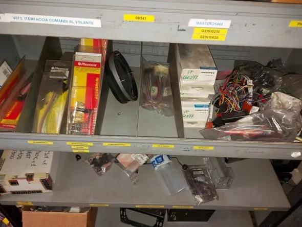 3#6270 Ricambi e accessori per autofficina