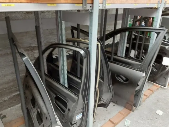3#6270 Ricambi e accessori per autofficina