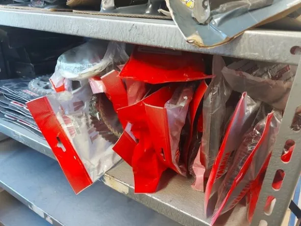 4#6138 Ricambi e accessori per moto Ferodo e Yamaha