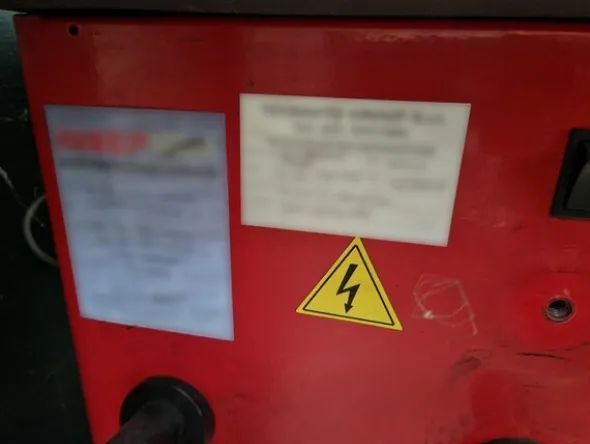 3#6900 Ricambie attrezzature per auto e ufficio
