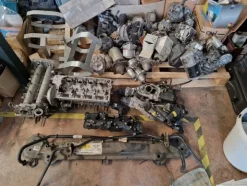 3#6900 Ricambie attrezzature per auto e ufficio
