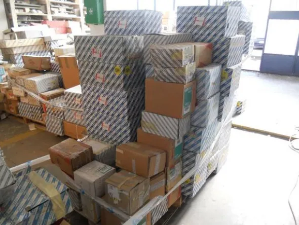2#3820 Ricambi per autovettura per Fiat e MG rover