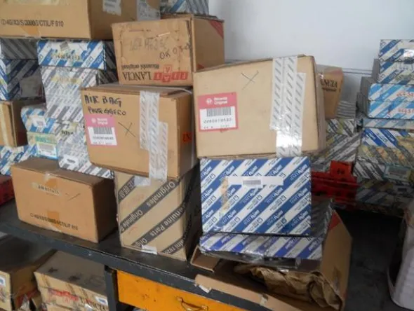 2#3820 Ricambi per autovettura per Fiat e MG rover