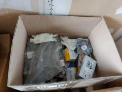 1#77080 Ricambi per autovetture e attrezzature ufficio