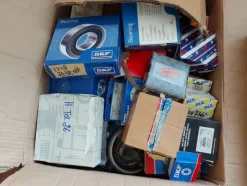 1#77080 Ricambi per autovetture e attrezzature ufficio