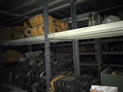 15#4637 Ricambi per macchine movimento terra New Holland e Fiat