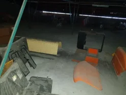 22#4637 Ricambi per trattori e mietitrebbie