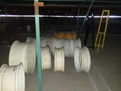 22#4637 Ricambi per trattori e mietitrebbie