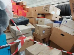 1#8013 Ricambi Volvo e attrezzature da officina