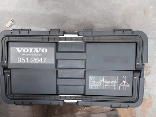 1#8013 Ricambi Volvo e attrezzature da officina