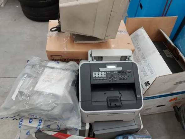 1#8013 Ricambi Volvo e attrezzature da officina