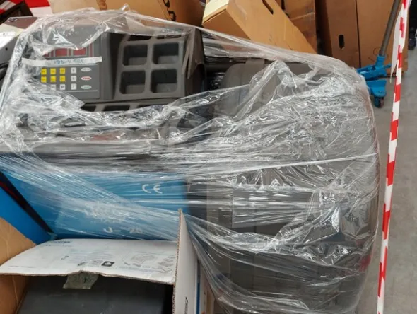 1#8013 Ricambi Volvo e attrezzature da officina