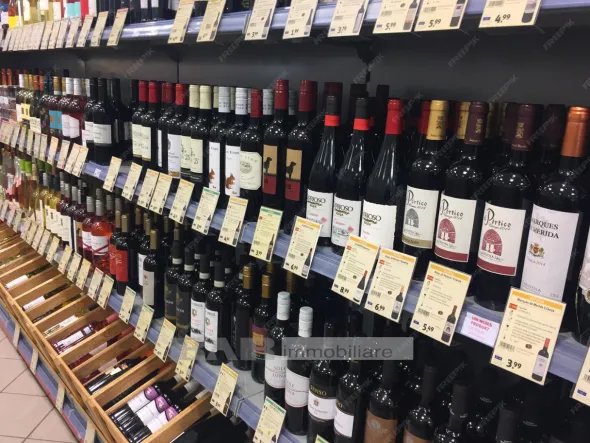 Rif. BOV105/25 - Storica attività vini liquori dolciumi