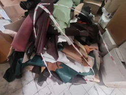 2#8463 Rimanenze di magazzino di tessuti, pellami e altri articoli per calzature