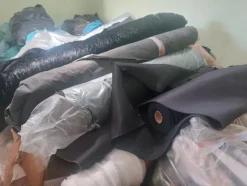 2#8463 Rimanenze di magazzino di tessuti, pellami e altri articoli per calzature
