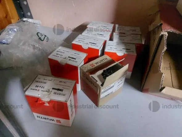 1#10082 Rimanenze di magazzino tubi e pezzi speciali per idraulica e gas