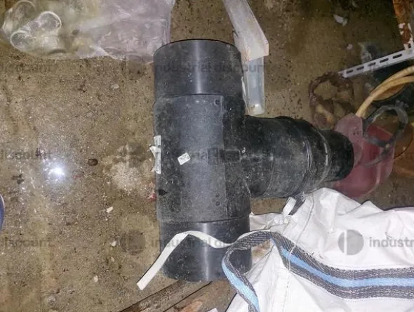 1#10082 Rimanenze di magazzino tubi e pezzi speciali per idraulica e gas