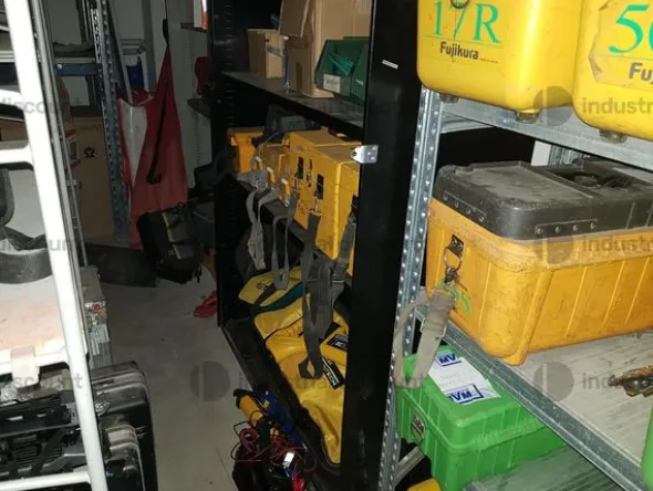2#9505 Rimanenze magazzino azienda impianti telefonici industriali